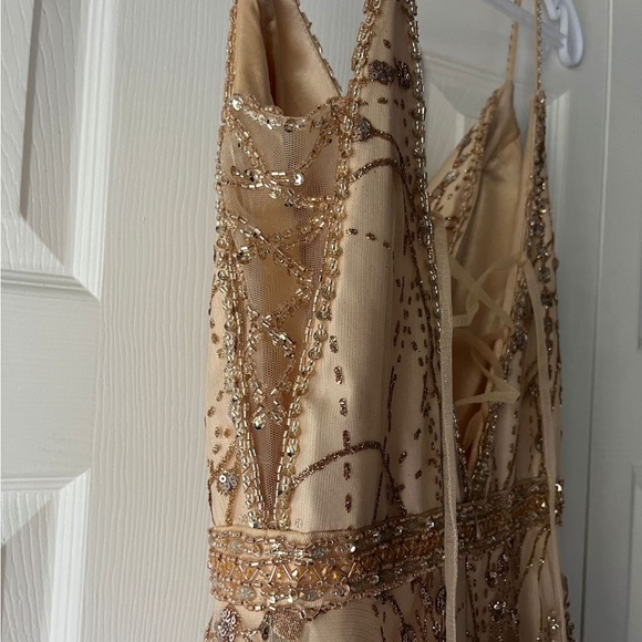 Beautiful strapless dress only worn once! - Picture 3 of 8
